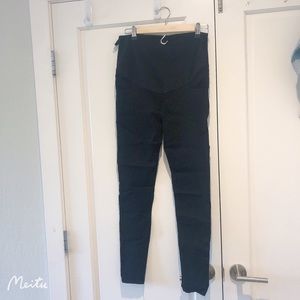 Maternity jeans - beautiful in pregnancy 🤩